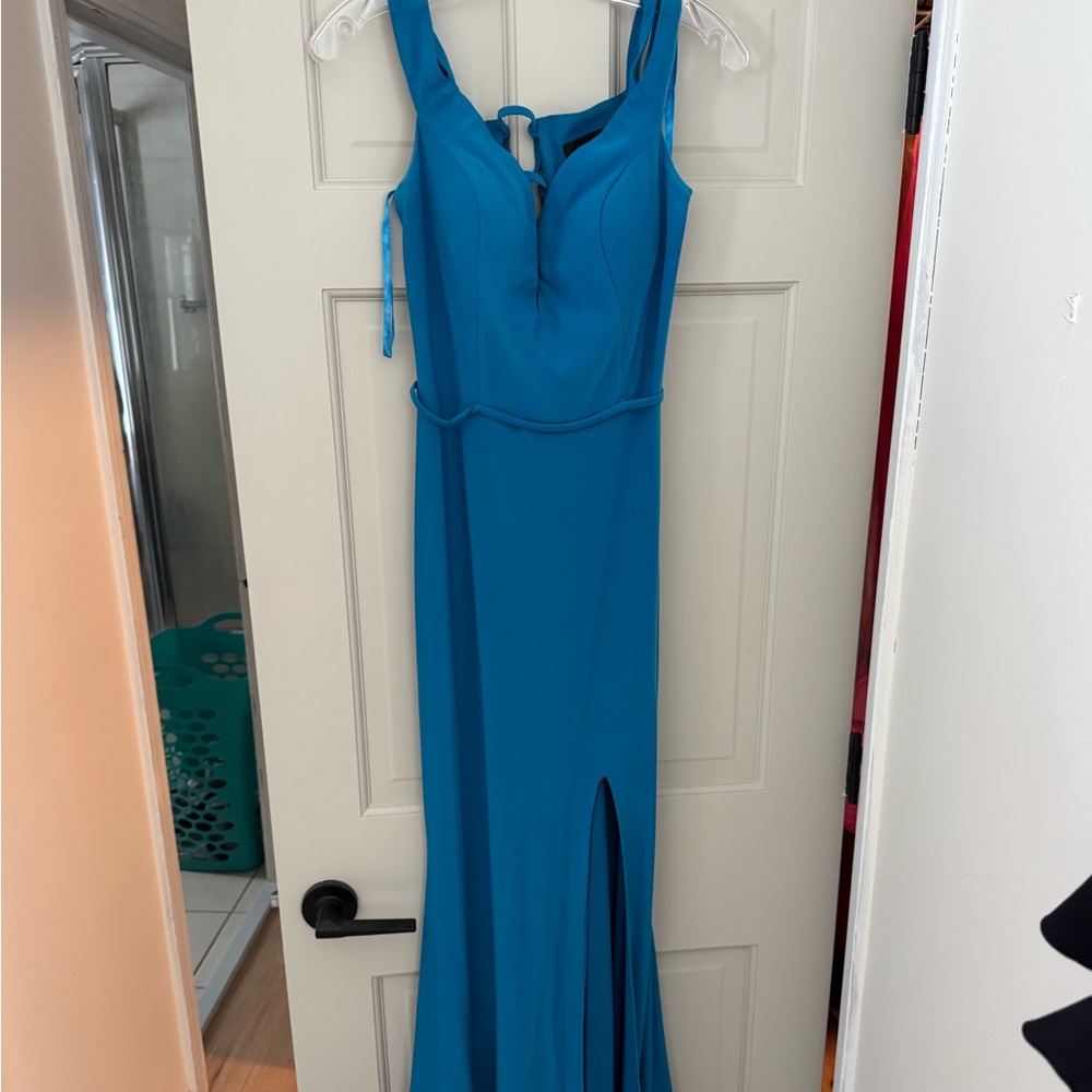 PROM DRESS Size 6 Blue color. Unaltered